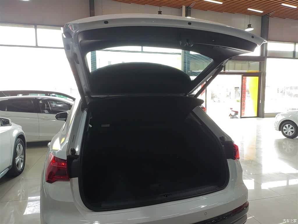 Audi Q3, 2021 15