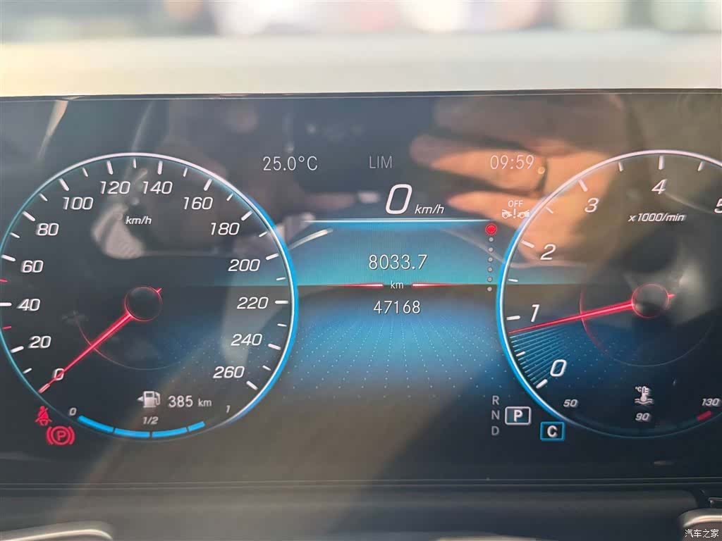 Mercedes-Benz GLB, 2022 16