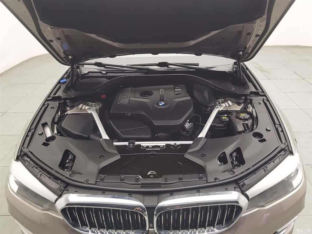BMW 5 Series, 2018 6