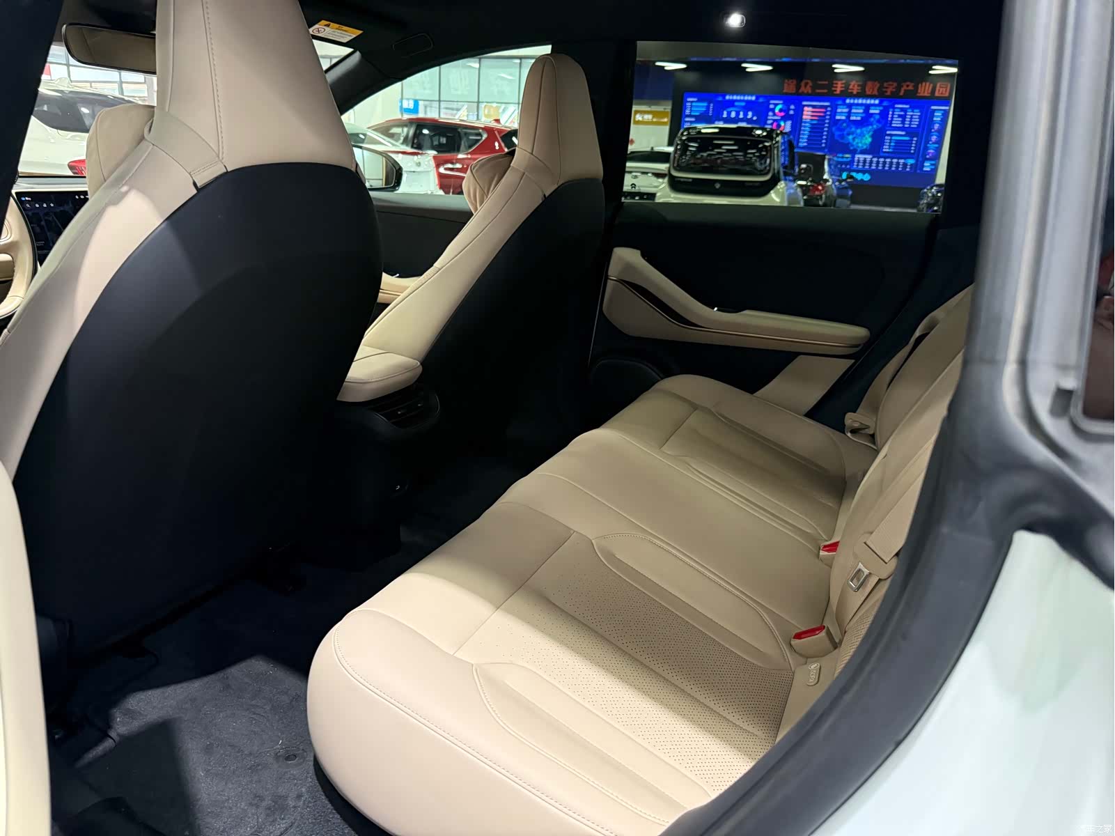 NIO ET5, 2024 11