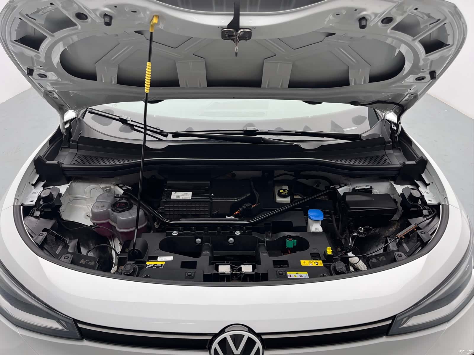 Volkswagen ID.4, 2025 9