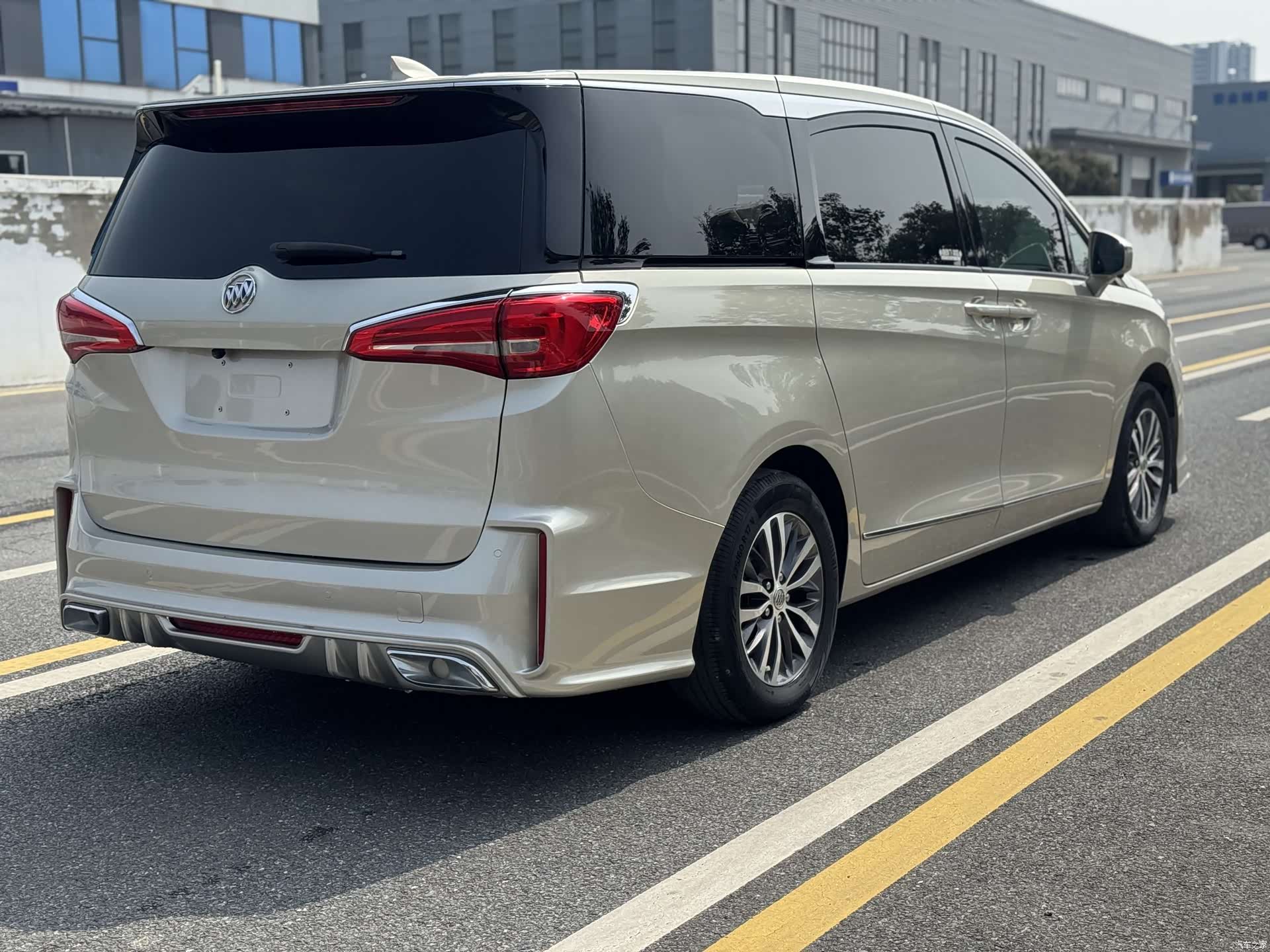 Buick GL8, 2020 все фото