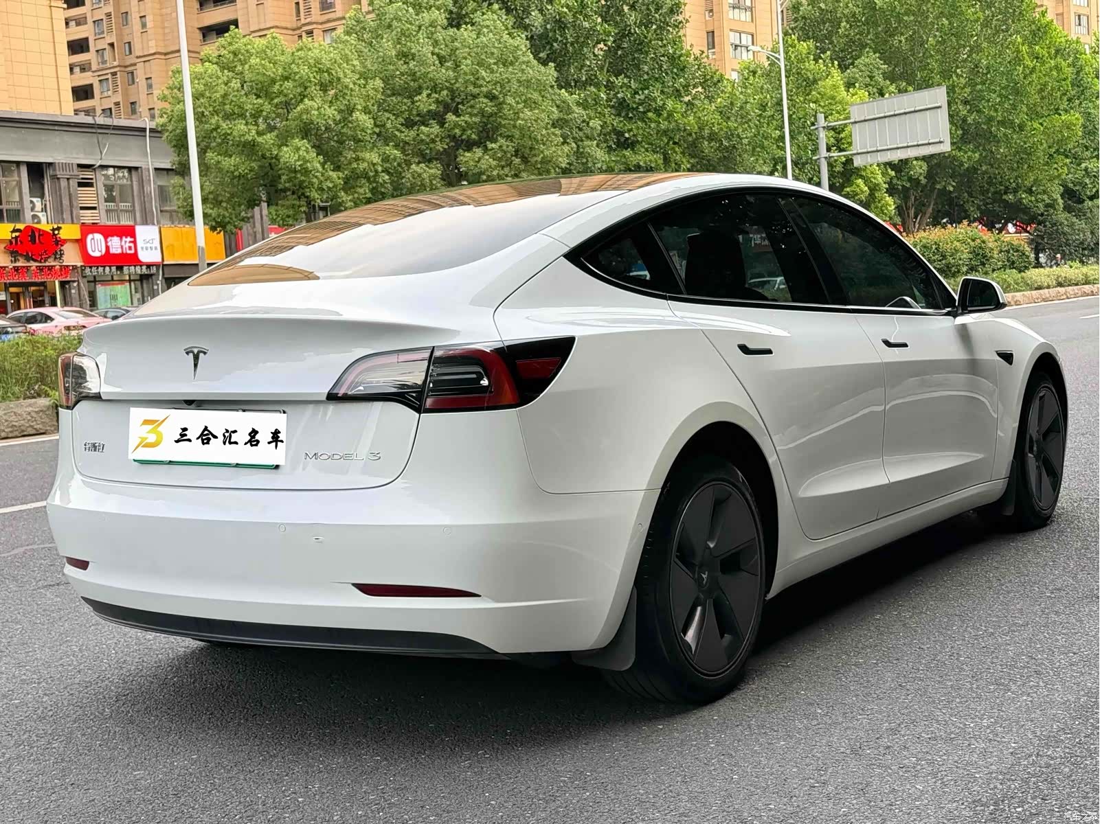 Tesla Model 3, 2023 10