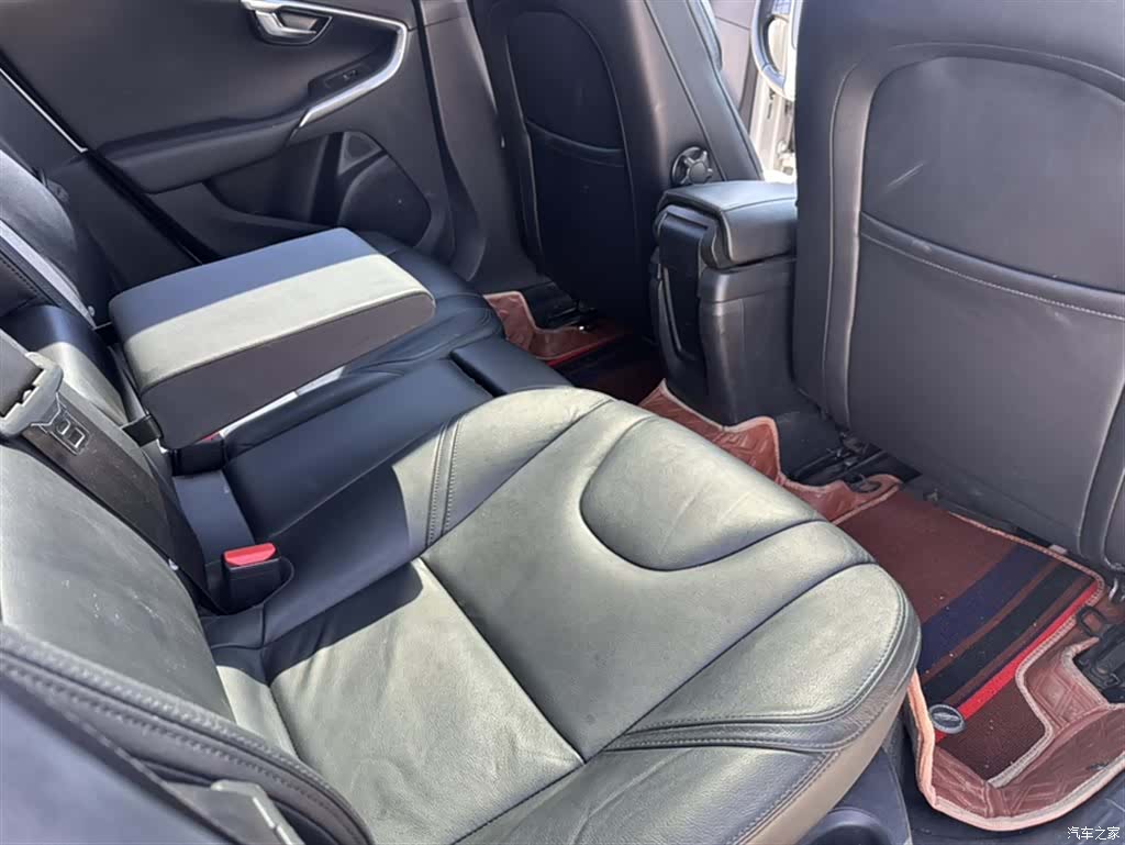 Volvo V40, 2014 13