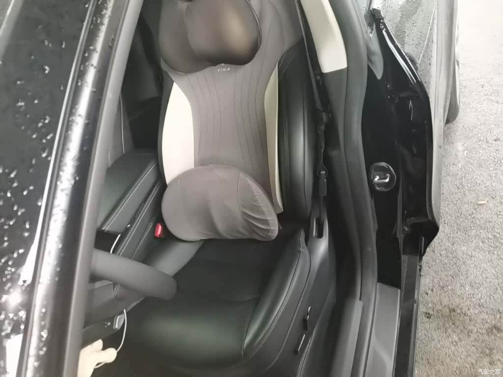 Tesla Model Y, 2024 15