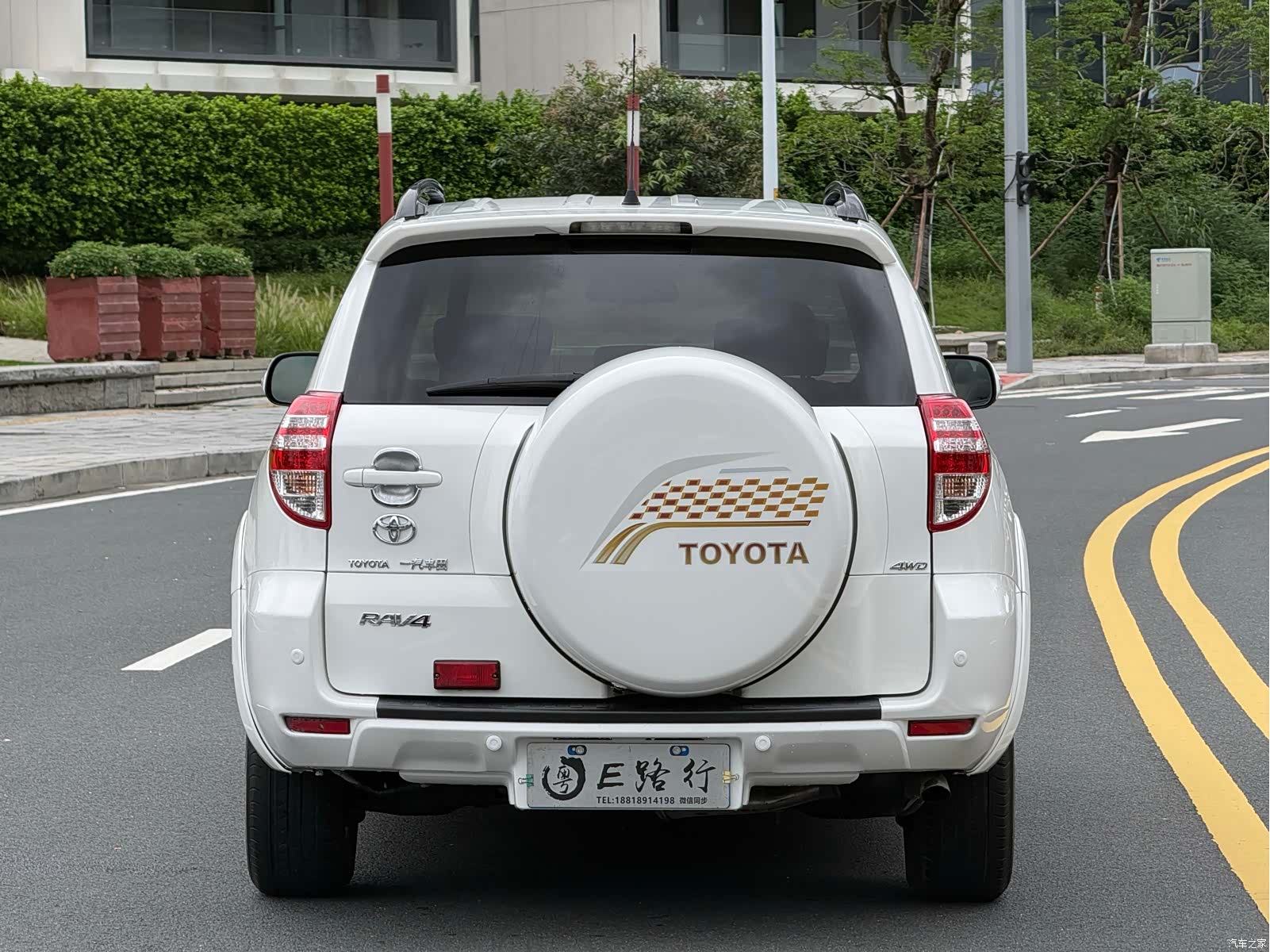Toyota RAV4, 2011 24