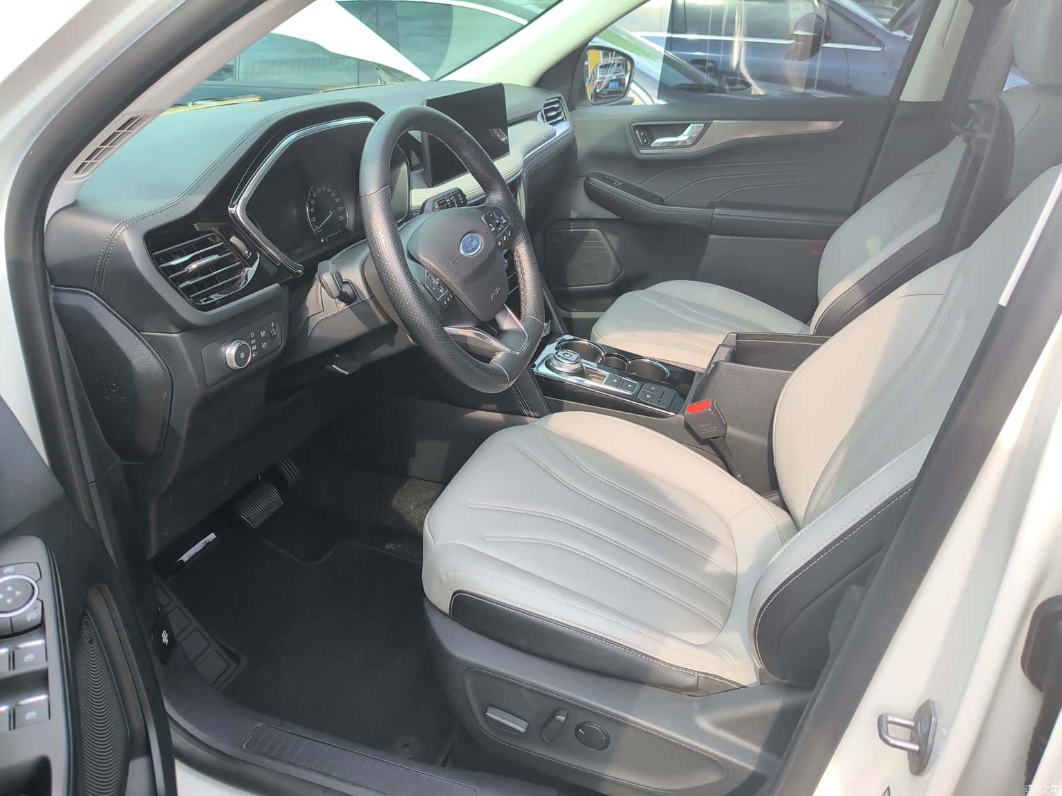 Ford Escape, 2021 4