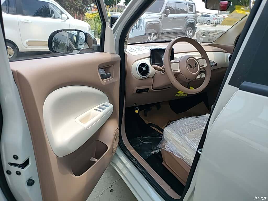 Wuling MINIEV, 2026 16