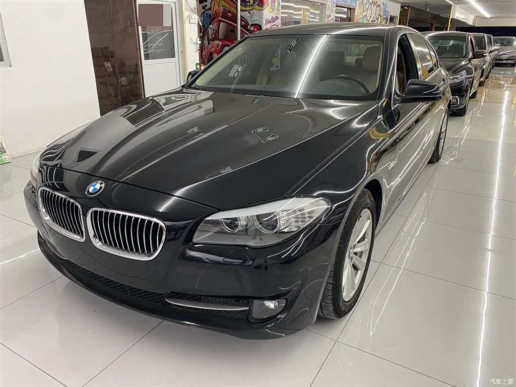BMW 5 Series, 2011 1