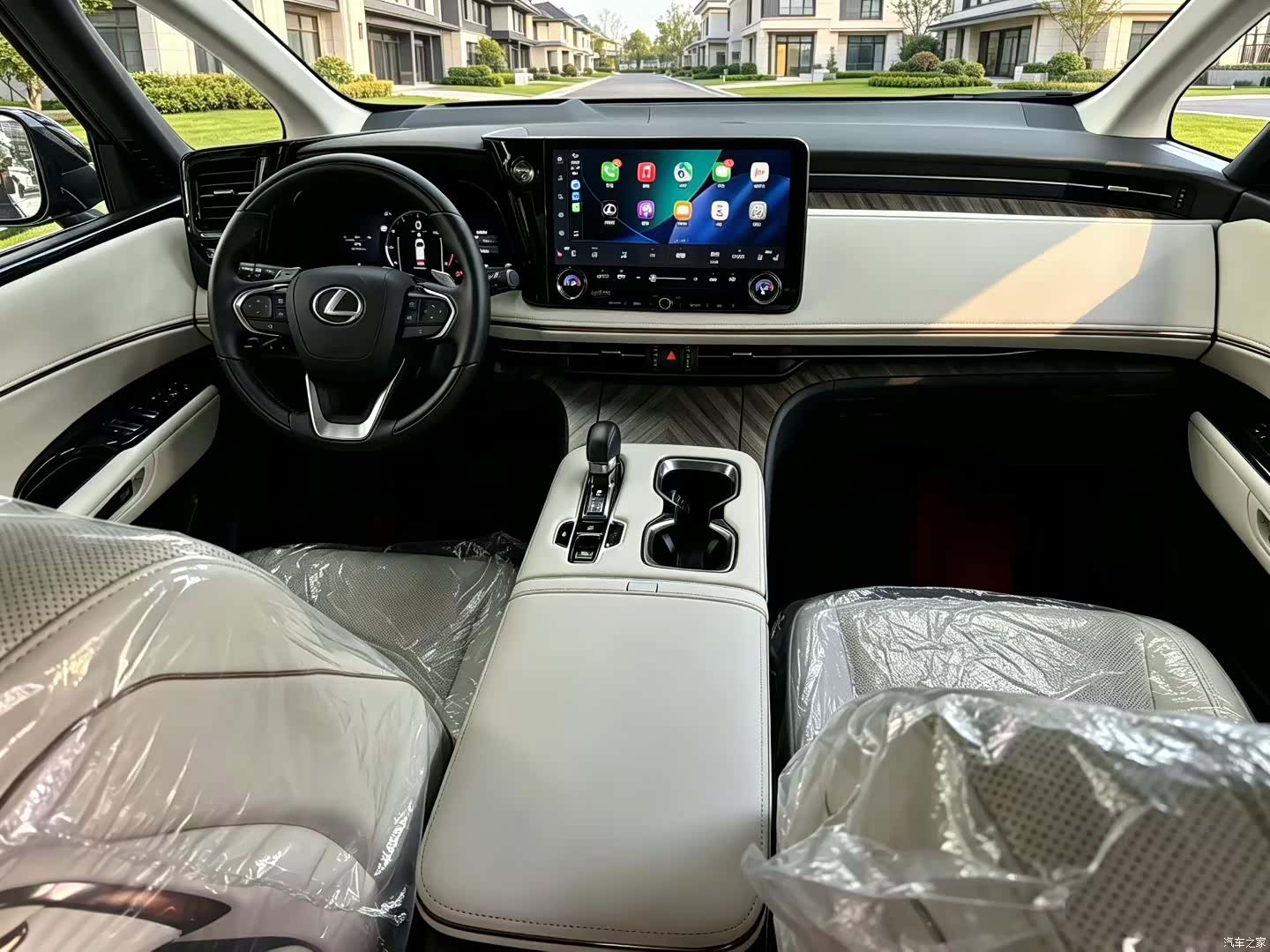 Lexus LM, 2026 4