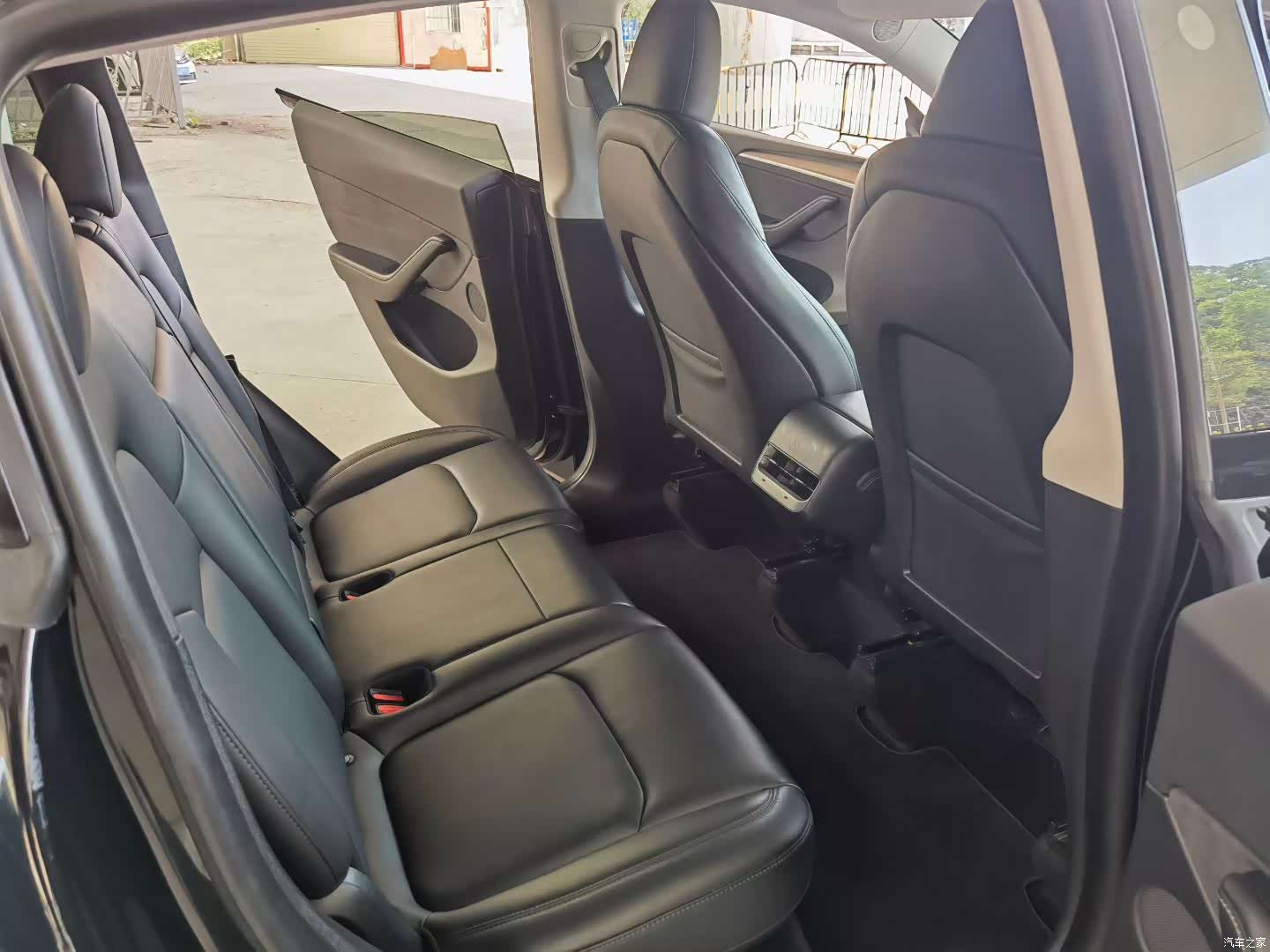 Tesla Model Y, 2022 8
