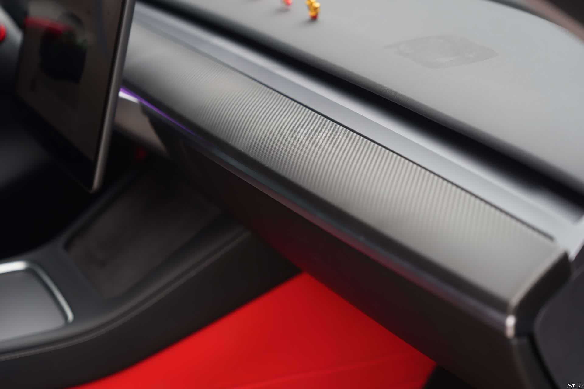 Tesla Model Y, 2024 15