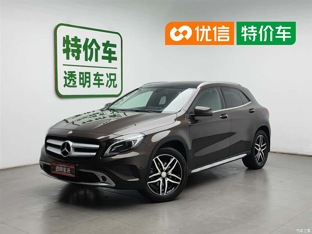 Mercedes-Benz GLA, 2015 1
