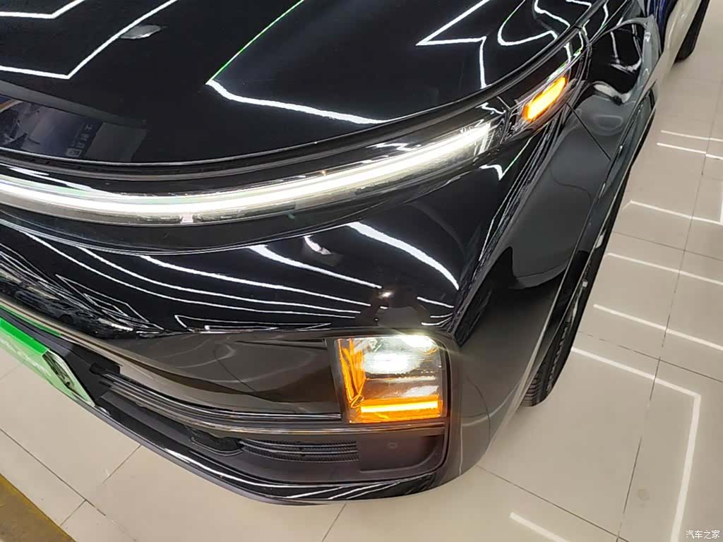 Li Auto L8, 2023 24