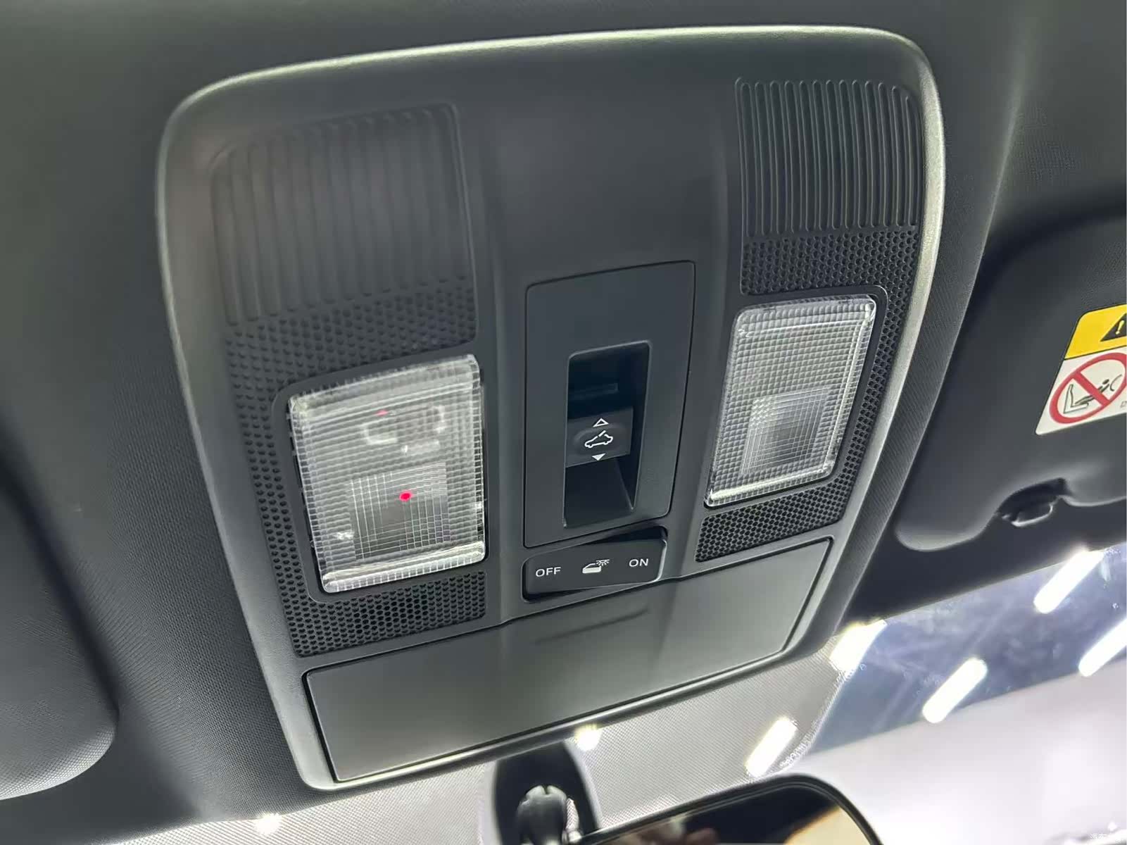 Mazda CX-4, 2023 16