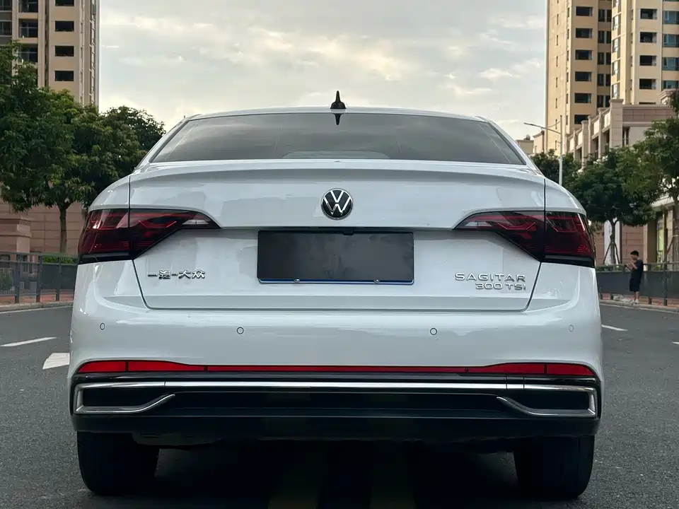 Volkswagen Sagitar