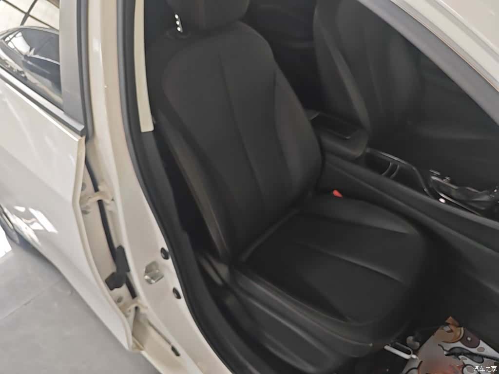 Buick Verano, 2023 25