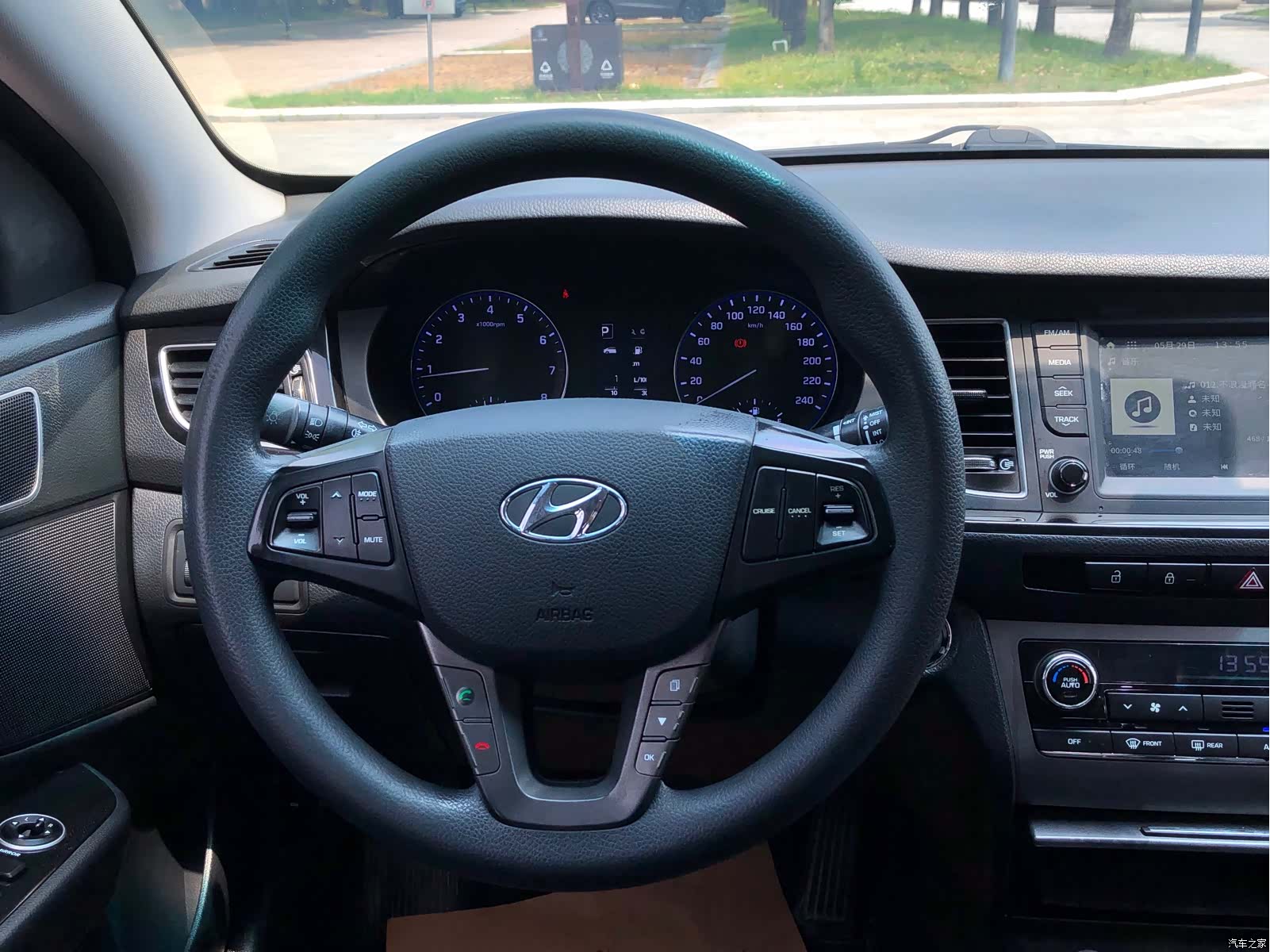 Hyundai GLS, 2017 9