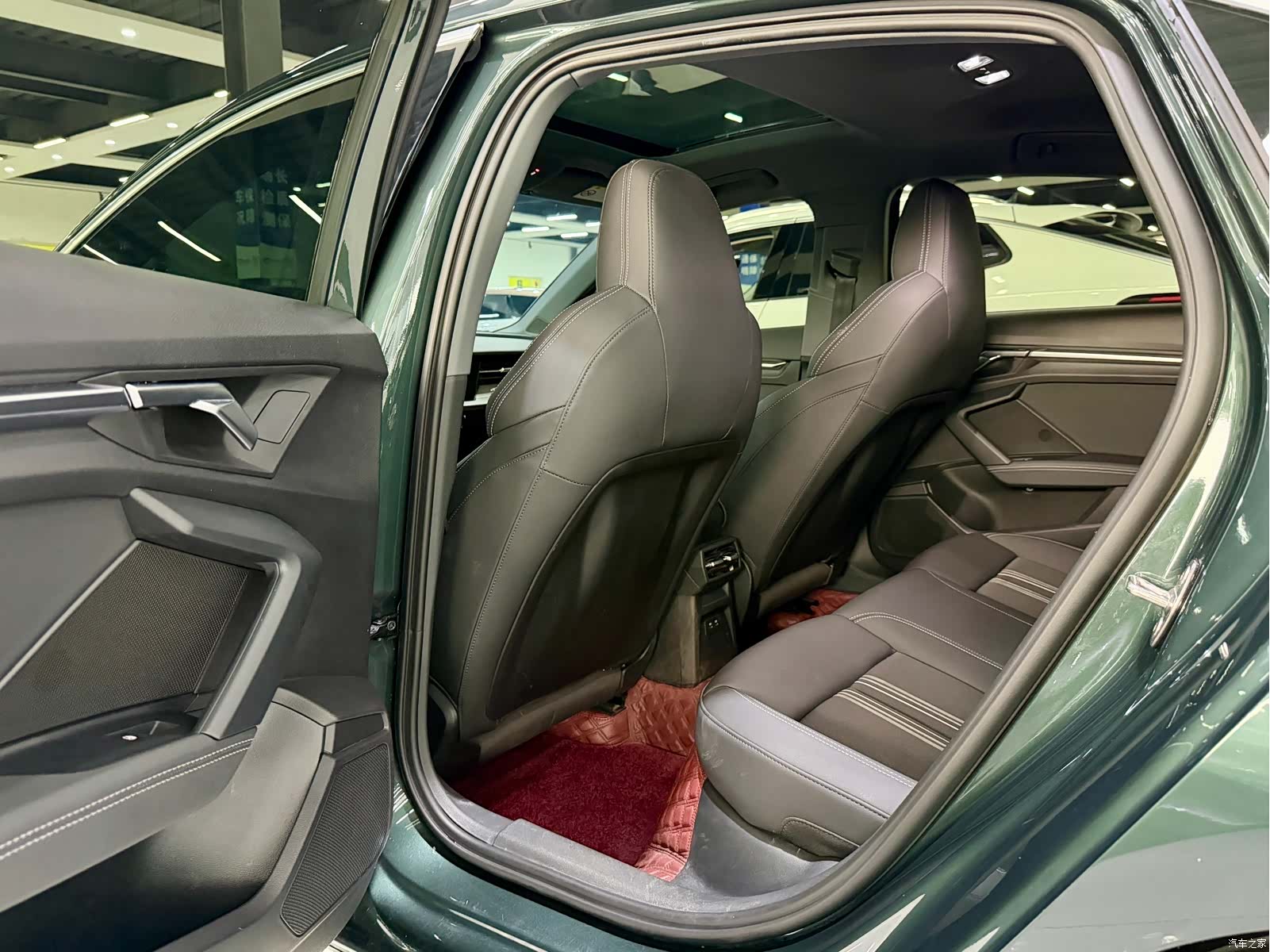 Audi A3, 2023 все фото