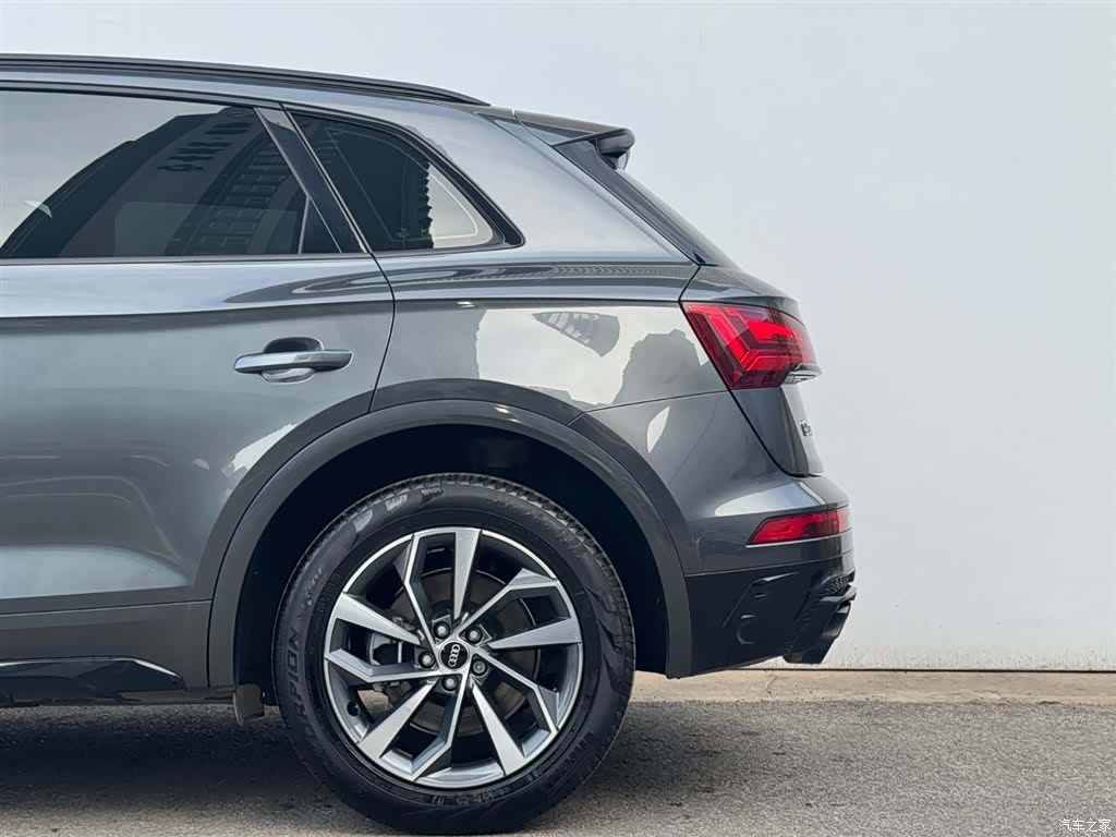 Audi Q5L, 2024 14