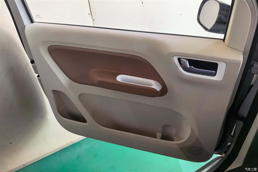 Wuling MINIEV, 2026 7