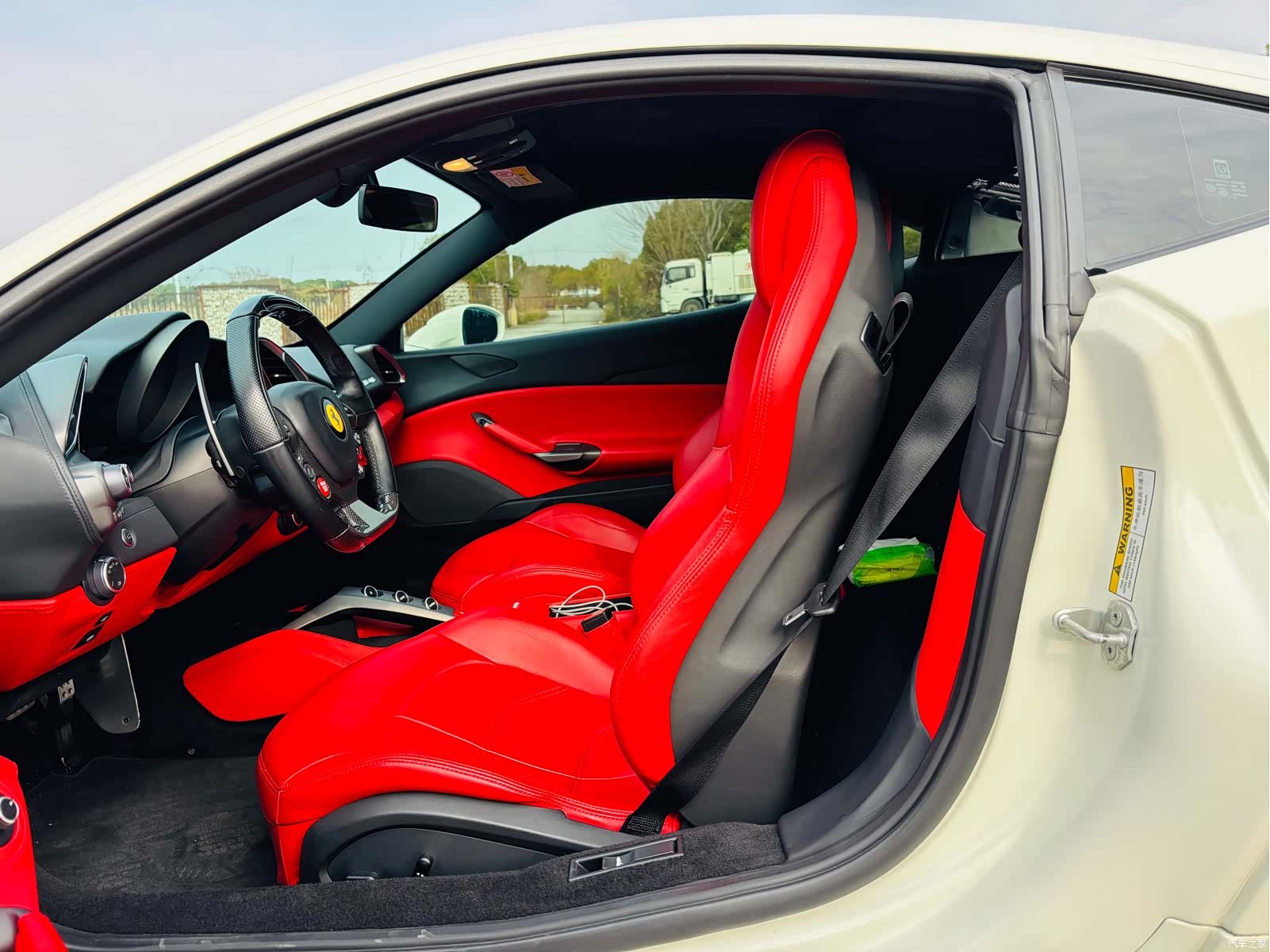Ferrari 488, 2019 8