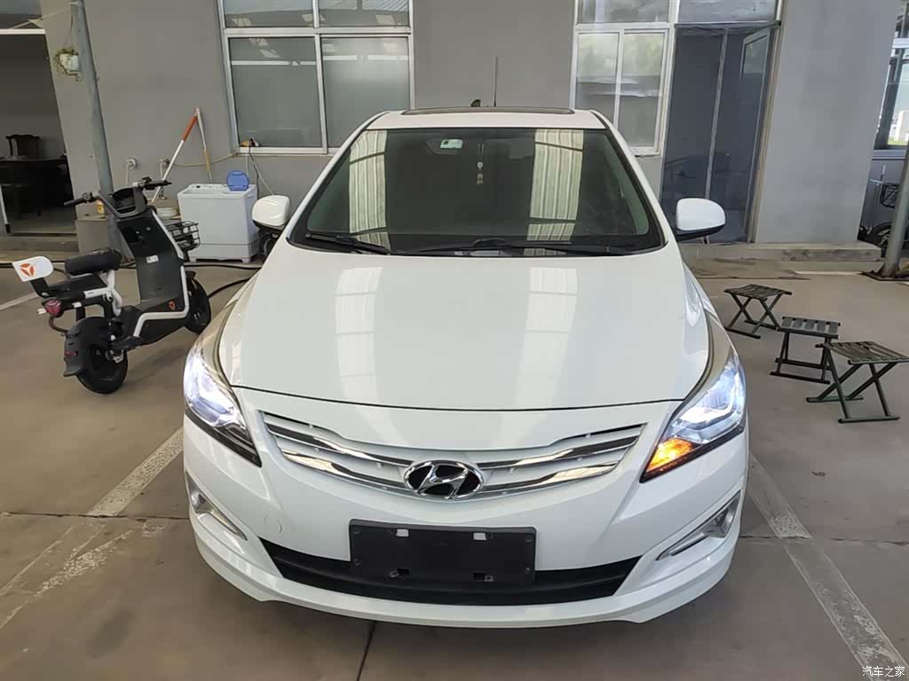 Hyundai GLX, 2016 3