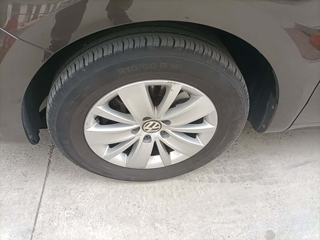 Volkswagen Xia, 2016 23