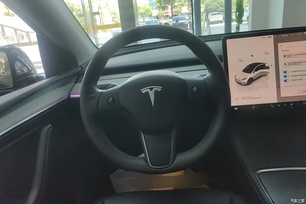 Tesla Model Y, 2024 15