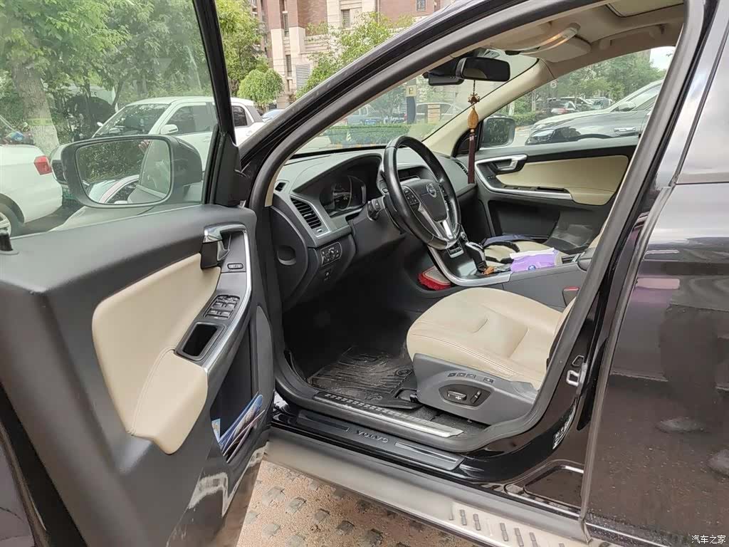 Volvo XC60, 2014 17