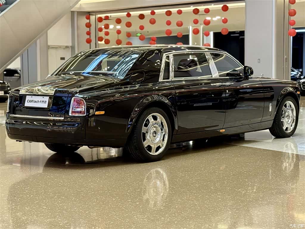 Rolls-Royce Phantom, 2015 11