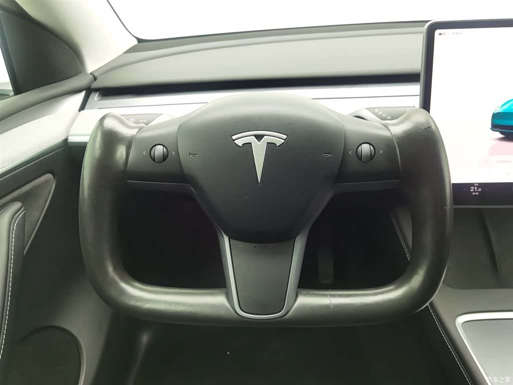 Tesla Model Y, 2024 11