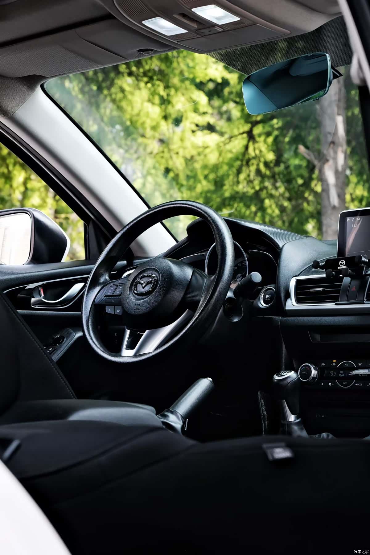 Mazda Mazda3, 2016 все фото