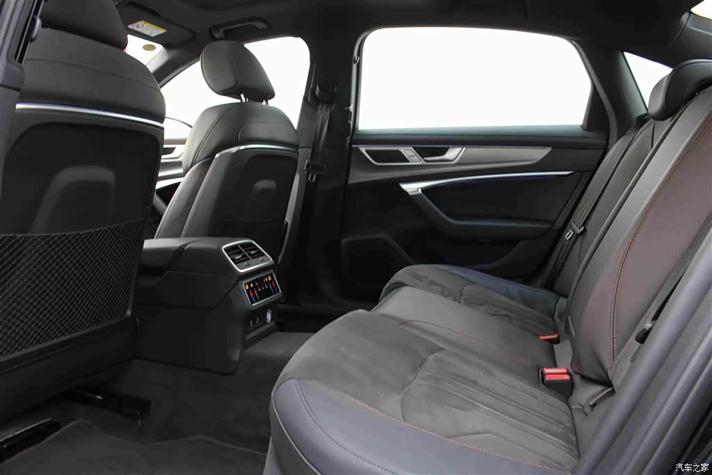 Audi A6L, 2024 14