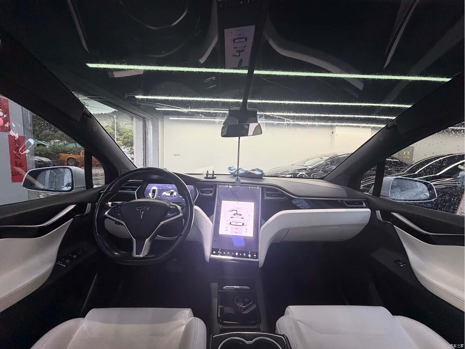 Tesla Model X, 2016 все фото