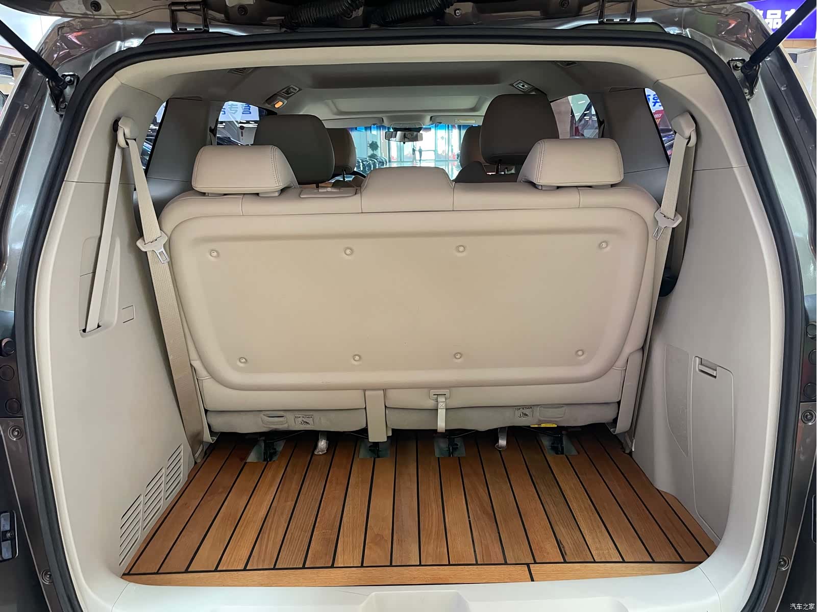 Buick GL8, 2023 11