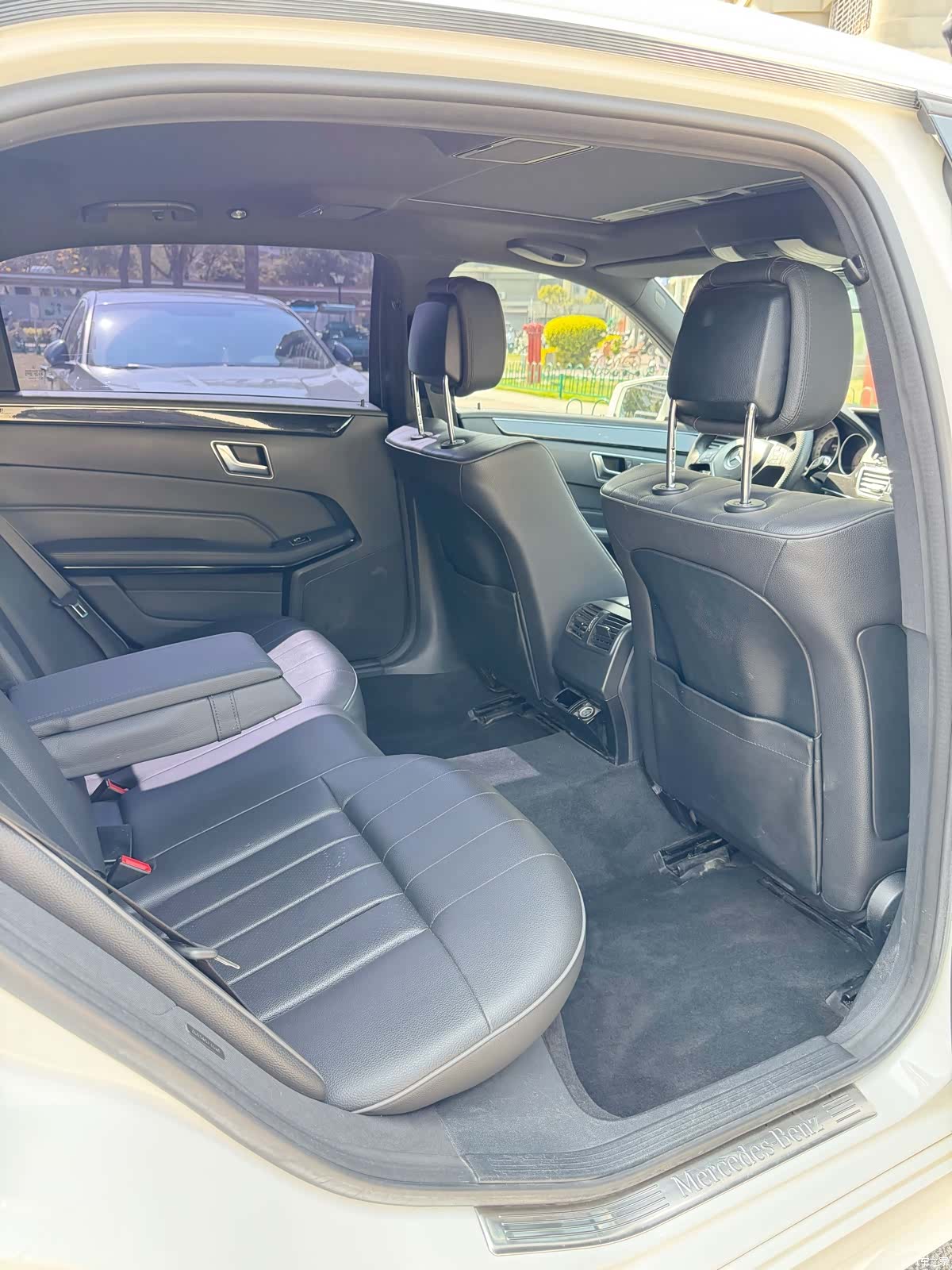 Mercedes-Benz E-Class, 2015 9