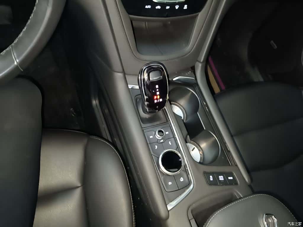 Cadillac XT5, 2022 14