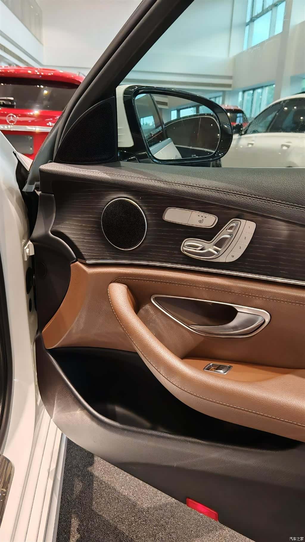 Mercedes-Benz E-Class, 2019 8