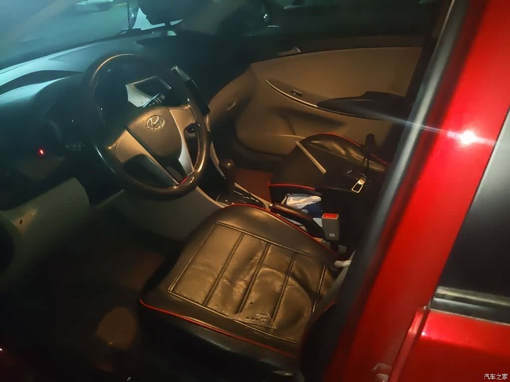 Hyundai GLX, 2015 8
