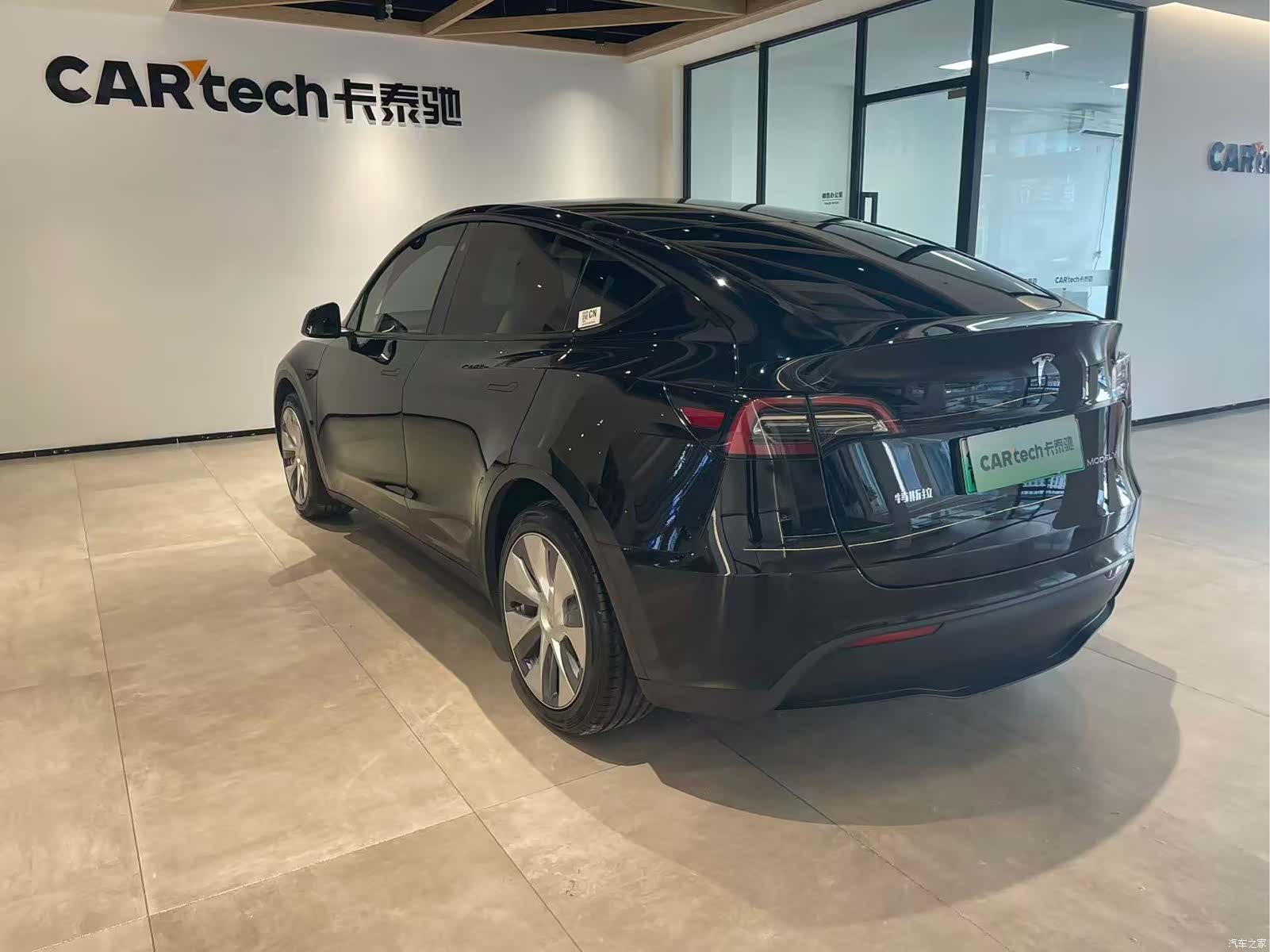 Tesla Model Y, 2022 6