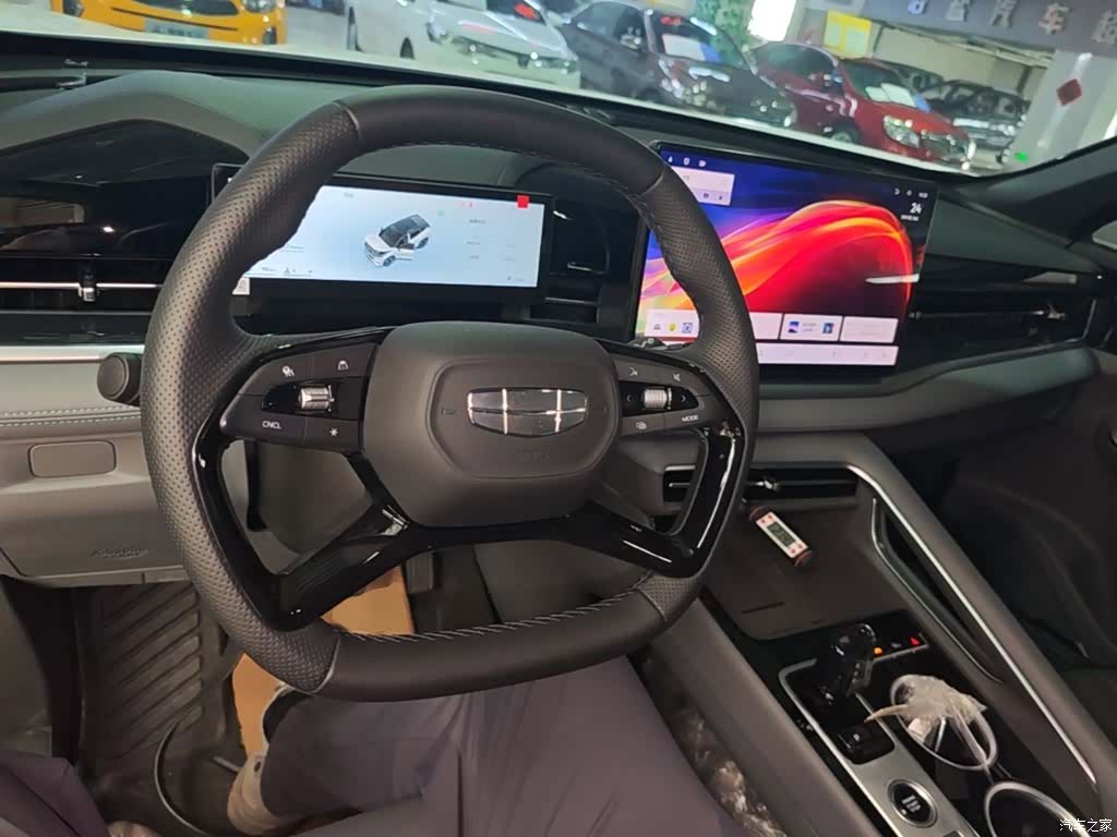 Geely Boyue, 2025 10