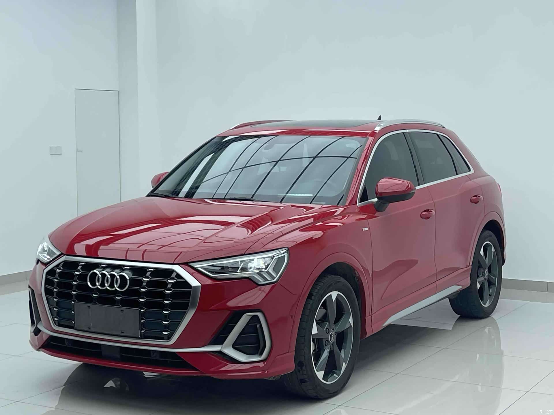 Audi Q3, 2022 1