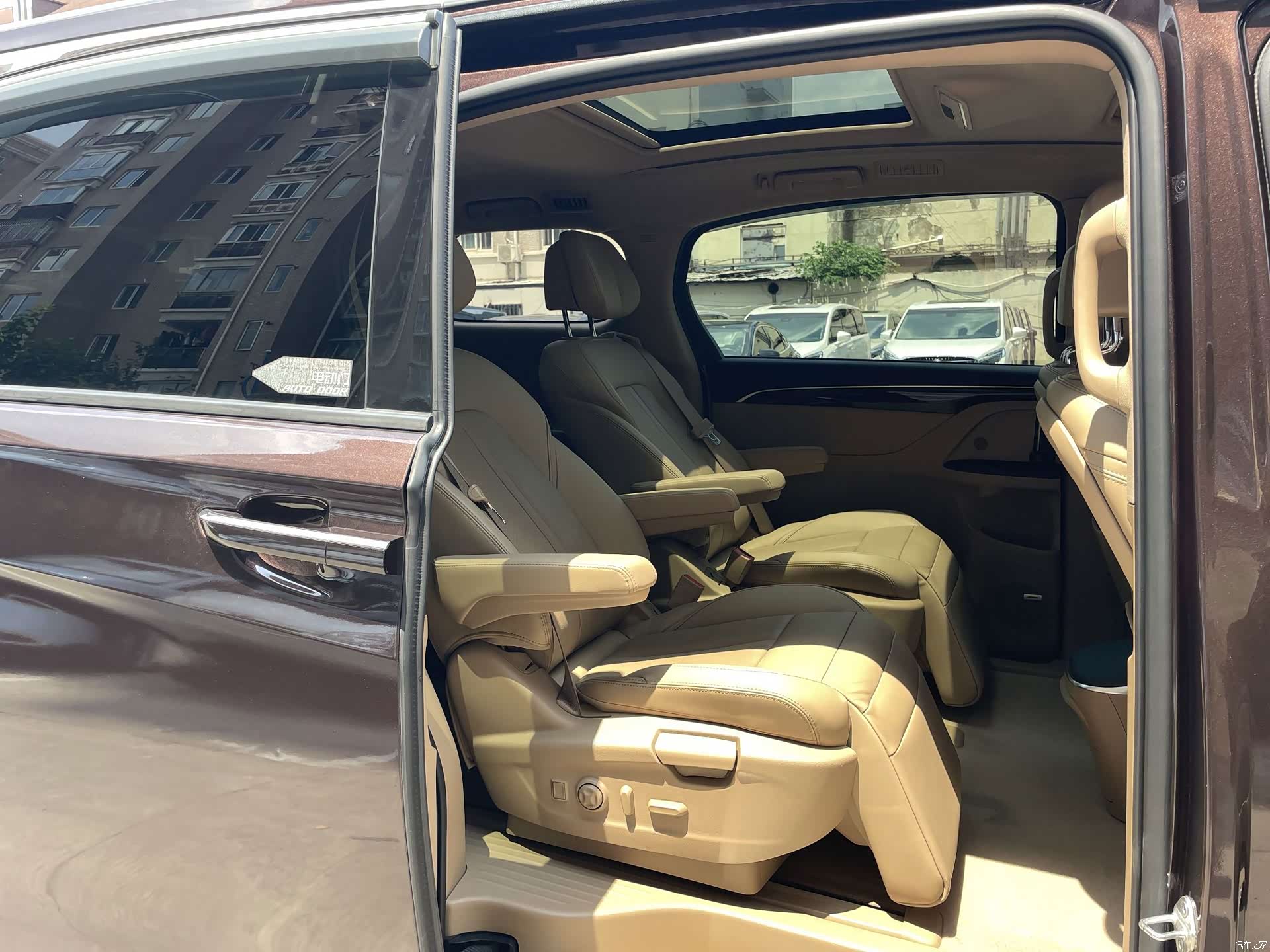 Buick GL8, 2017 8
