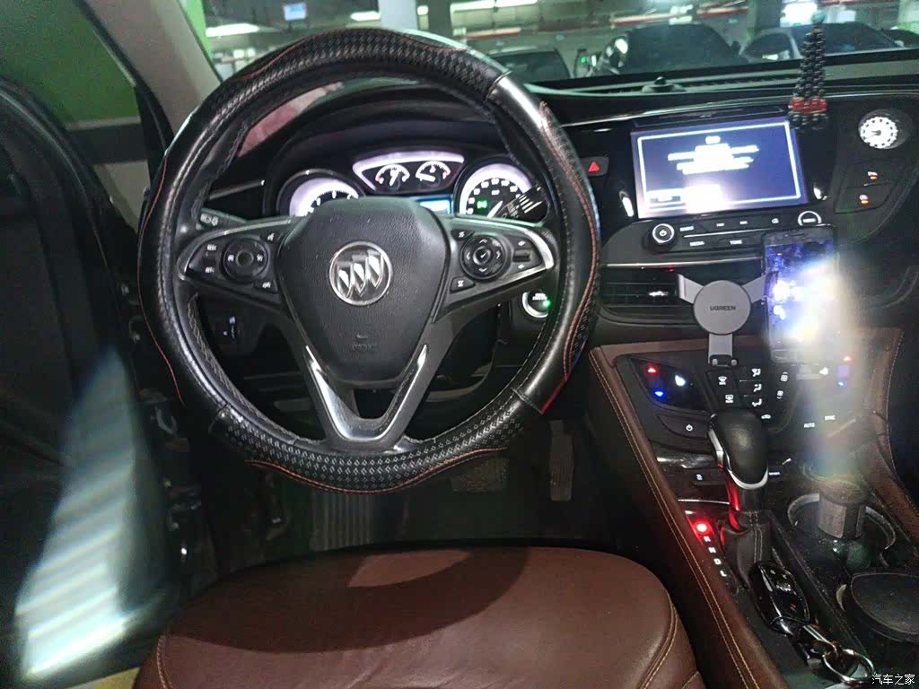 Buick Envision Plus, 2018 3