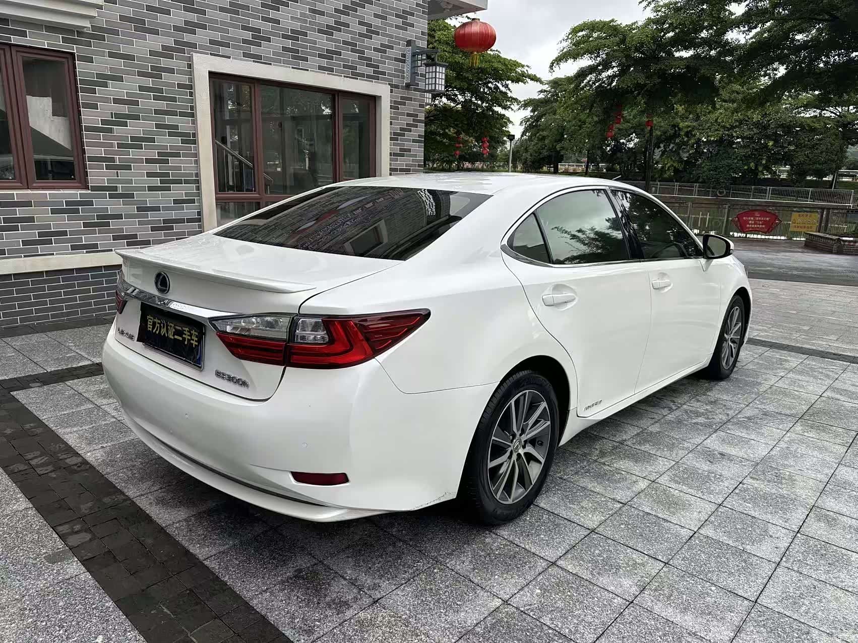Lexus ES, 2016 6