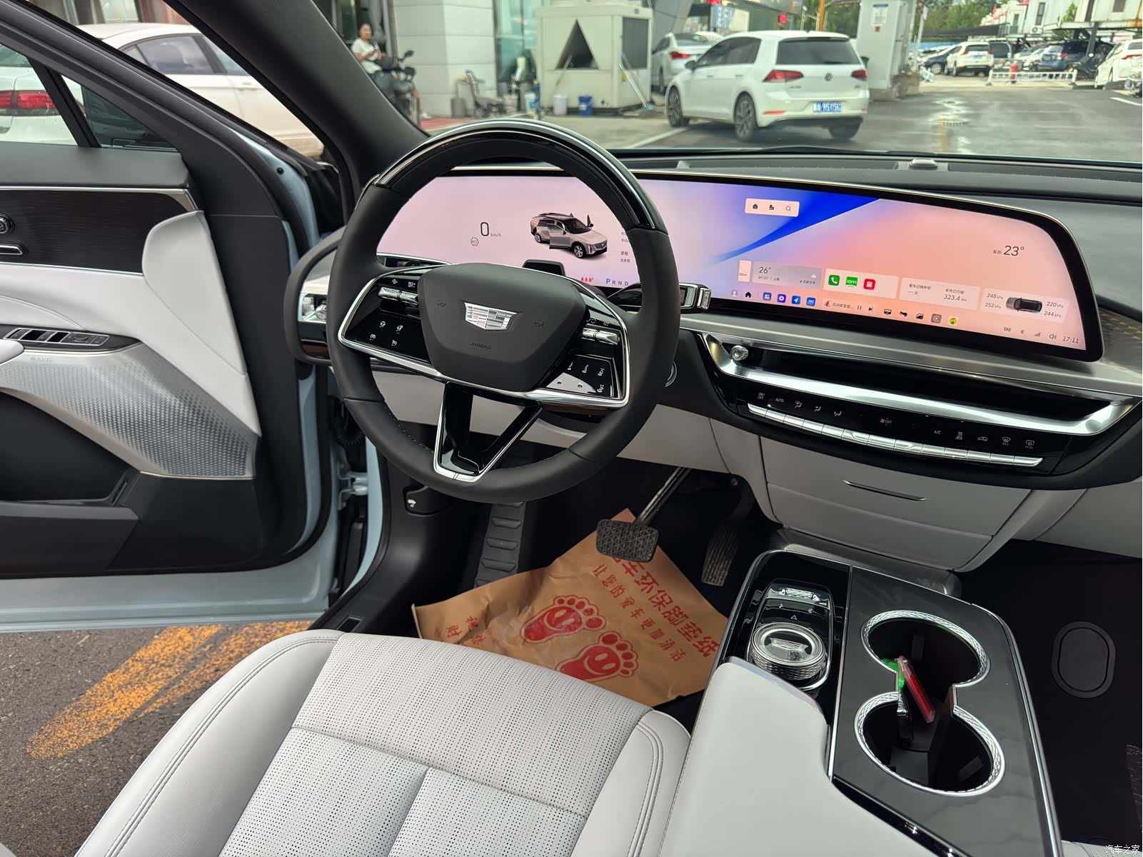 Cadillac IQ, 2023 13