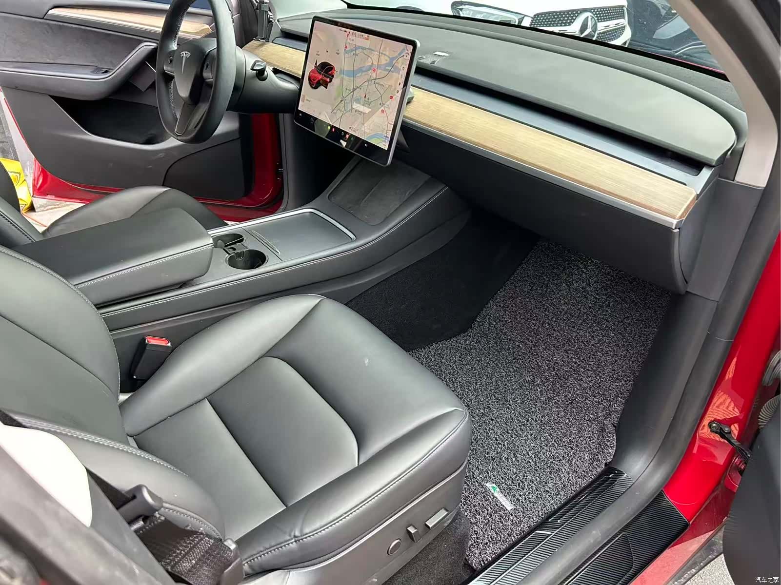 Tesla Model Y, 2021 13