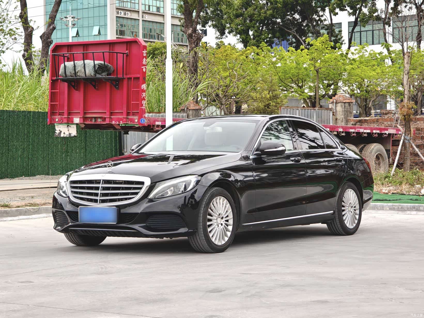 Mercedes-Benz C-Class, 2015 1