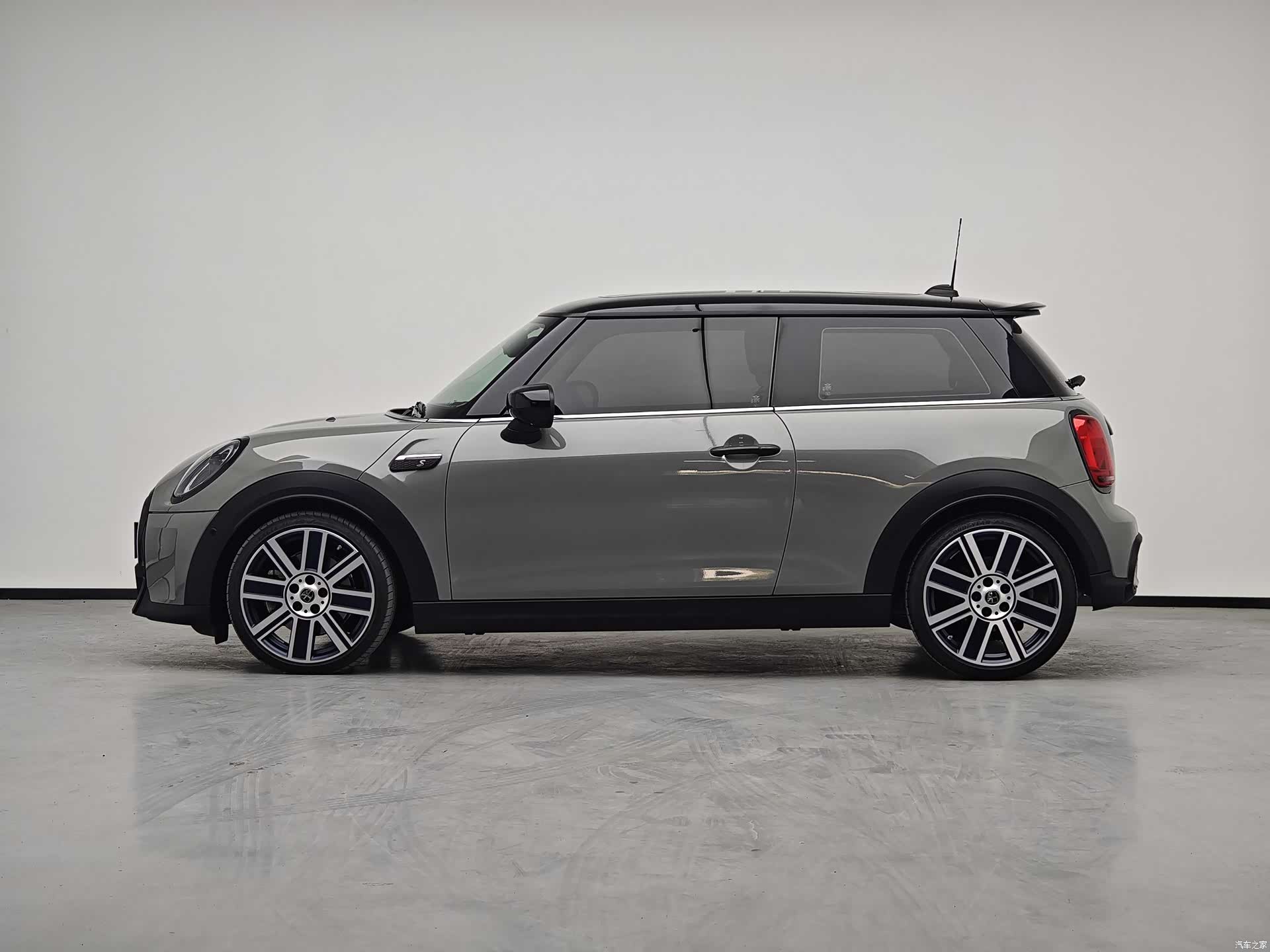 Mini Cooper, 2022 18